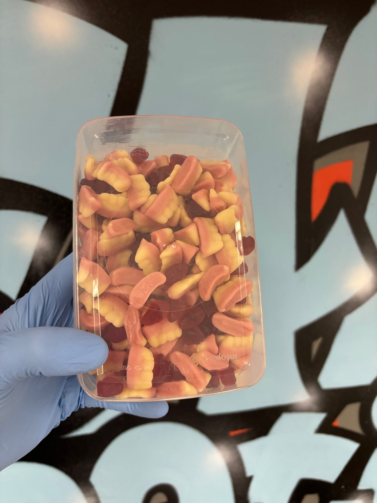 Teeth and lips 600g